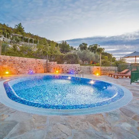 By Guide Villa Oslje