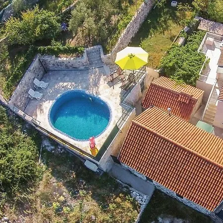 Villa By Guide Oslje